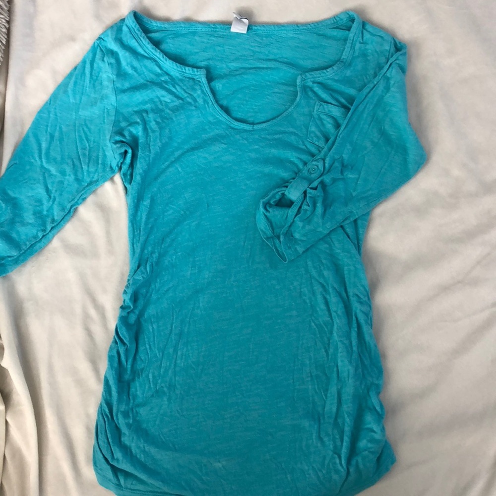 Old navy maternity shirt